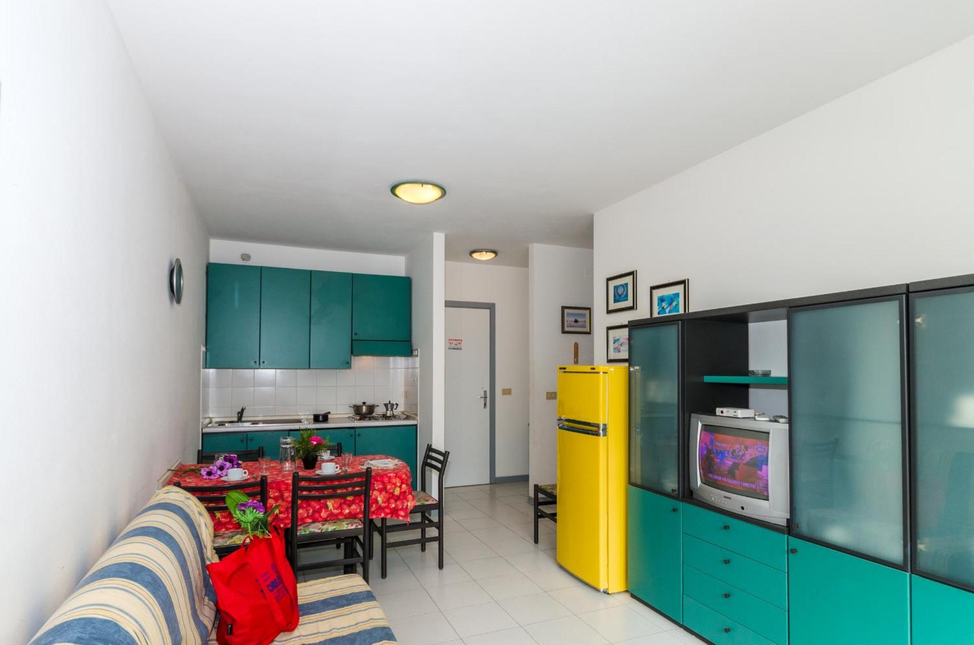 Residence Pinewood Бибионе Экстерьер фото
